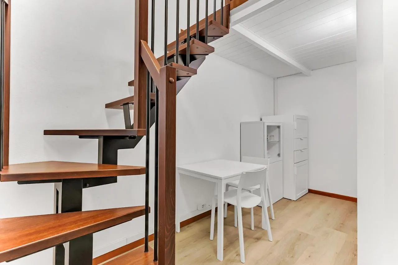 Loft Daiquiri Nel Centro Di Milano, Via Sottocorno, Porta Vittoriaアパートメント イタリア
